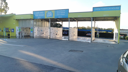 LuxeWash Redbank Plains Car and Dog Wash - Thumbnail
