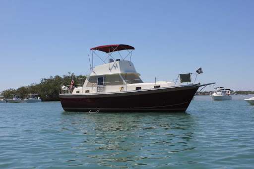 Honu Charters - Visual