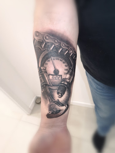 https://www.facebook.com/maciej.kieronski