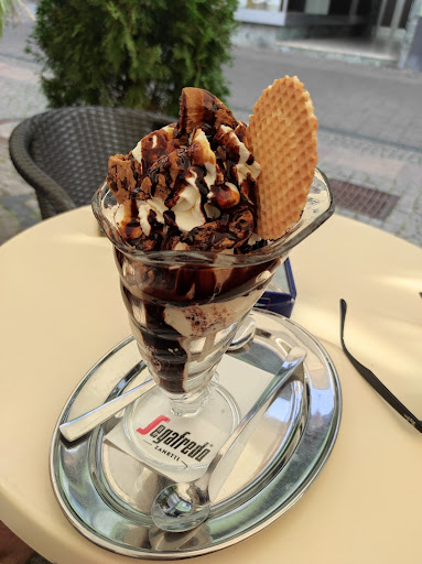Eiscafe Vulcano - Visual