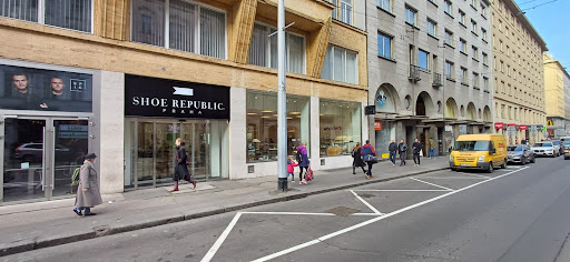 SHOE REPUBLIC