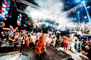 Photo n°9 de LUNA CLUB à Roquebrune-sur-Argens (Salle de spectacles)