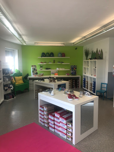 SCHUHKIND - Visual