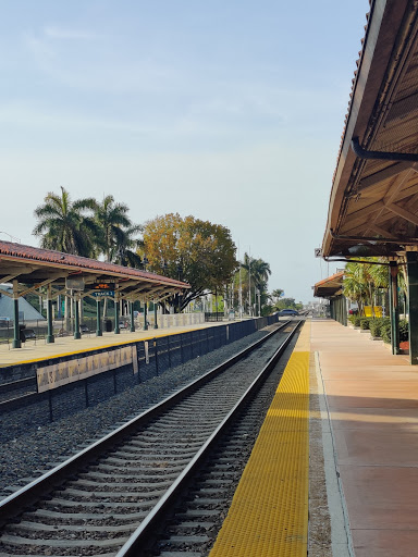 Hollywood Tri- Rail Station