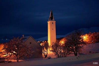 Photos of H&oacute;lar church