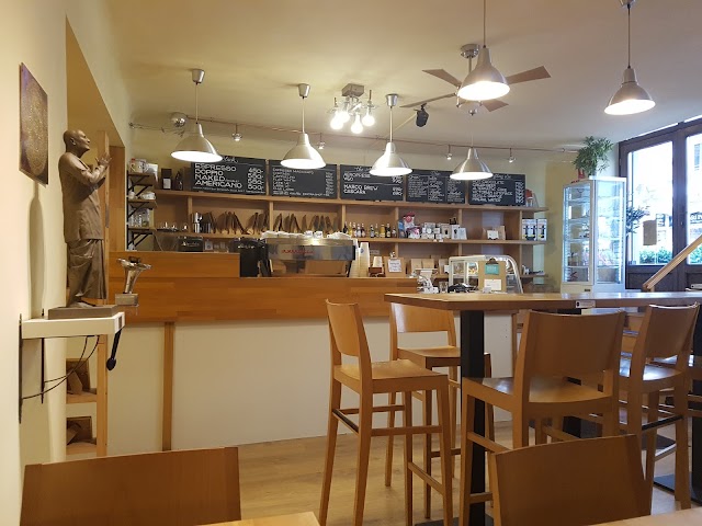 Madal Cafe - Coffee Shop - Kávézó