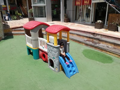 Photos of Persia Shopping Center