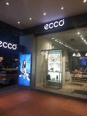 ECCO TAIWAN 復南門市, Author: Louisa Chang