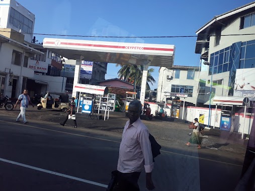 Ceypetco Filling Station, Author: Suneth Nirmal Witharana