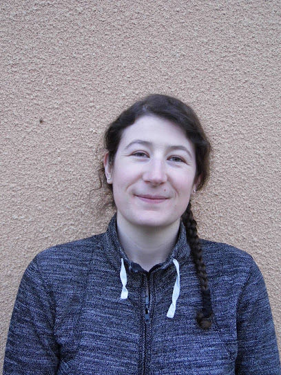 Esther Brelet - Psychologue - Thérapie Comportementale et Cognitive (TCC)