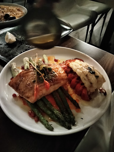 The Silver Kitchen - Visual