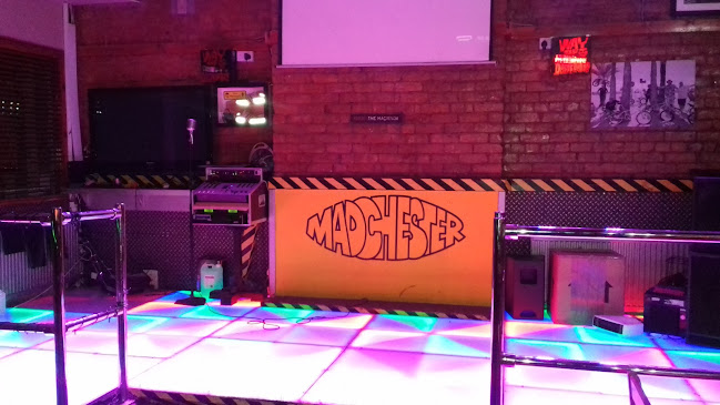OVERdraught Karaoke Bar - Pub