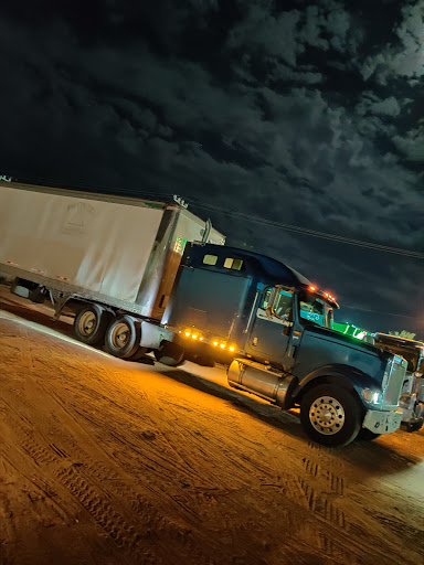 Quinza Trucking - Thumbnail
