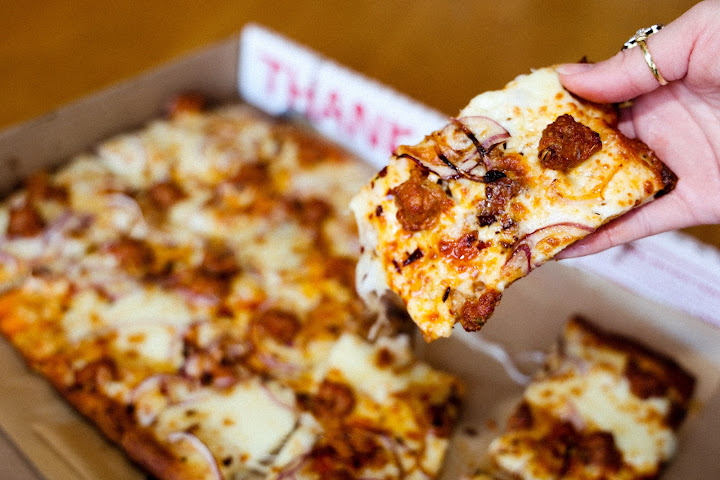 Triple Beam Pizza by null