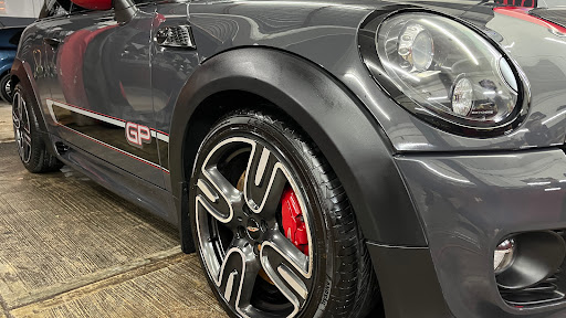 Autolavado RODS Car Wash *Detallado Automotriz* (Limpieza de interiores/Pulido/Lavado de motor/Ceramico)