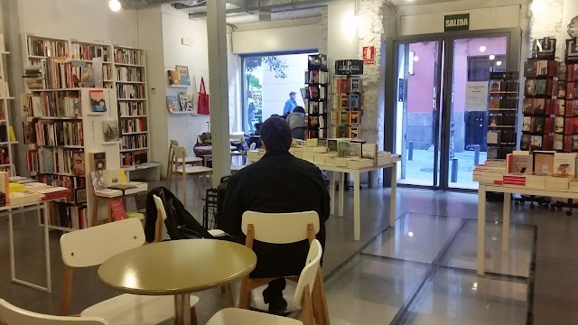 Tipos Infames. Libros y vinos