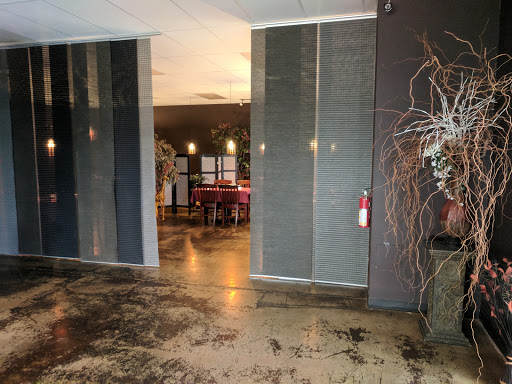 LOL Restaurant Gallery - United States