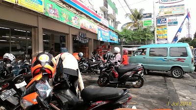 Photos of Indomaret Gedong Kuning 2