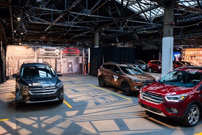 Photos of CommunityCars.com Outlet Center