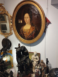 Photo n°16 de Antiquités Florentin à Sens (Magasin d'antiquités)