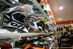 Photo n°8 de Elite Moto 12 | Moto Axxe Rodez à Onet-le-Château (Magasin de motos)