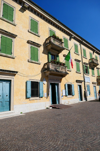 Piazza Betteloni - Visual