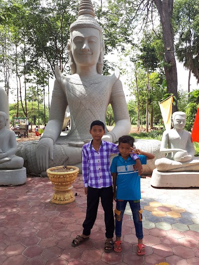 Photos of Preah Theat Thom Temple