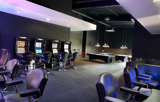 River Island Casino Logo