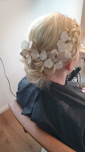 Salon Lockstoff - Thumbnail