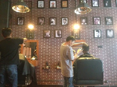 Photos of Deejays Barbershop Gowa