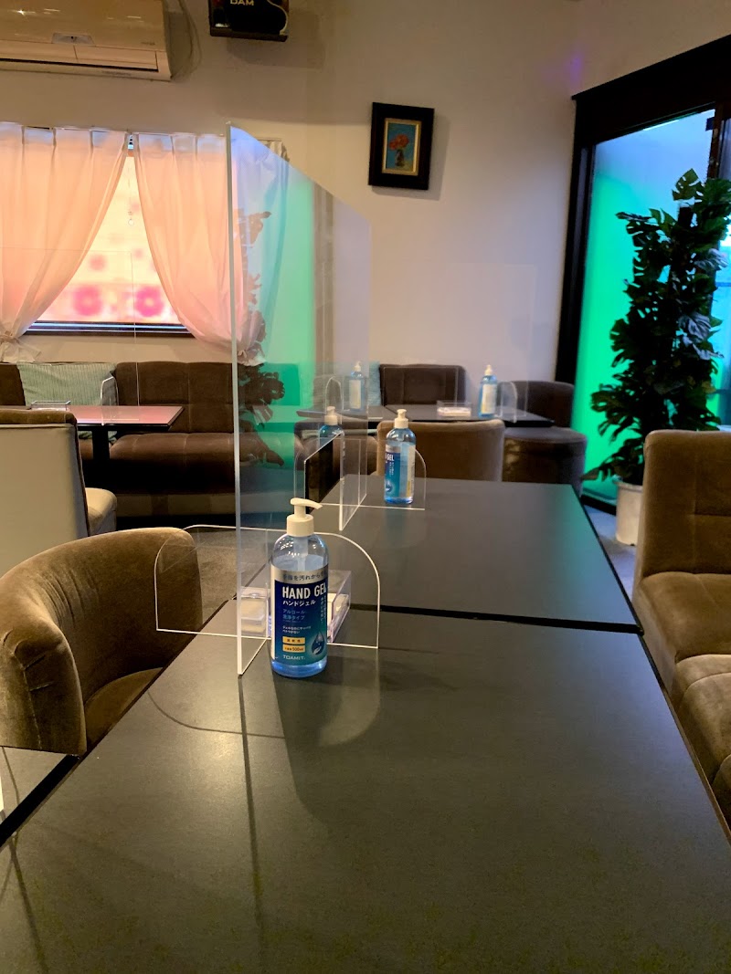 カラオケ喫茶 花