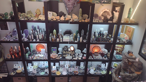Crystal Communitea Shop