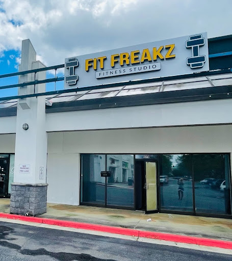Fit Freakz Fitness Studio Logo