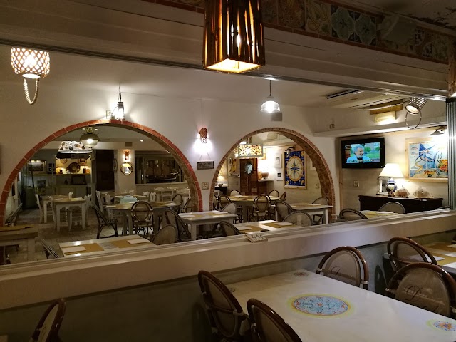 Donn 'Amalia Restaurant