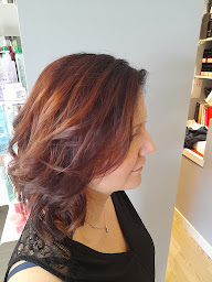 Photo n°14 de L'HAIR DU TEMPS à Billère (Salon de coiffure)