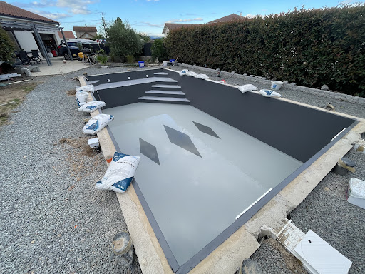 Photo de Design signature piscine à Neulise (42590)