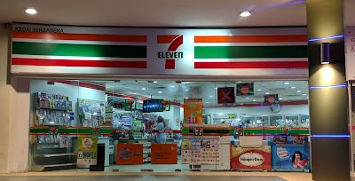 photo of 7-Eleven Curve