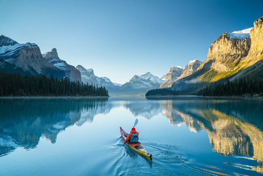 Alberta Tours - Visual
