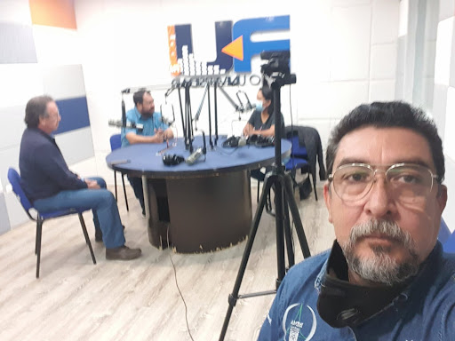 Radio - UJED - Visual