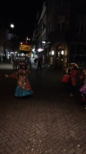https://winkels.hema.nl/nl/maastricht/hema-maastricht-centrum?y_source=1_MTU0NTcyNDQtNzE1LWxvY2F0aW9uLndlYnNpdGU%3D