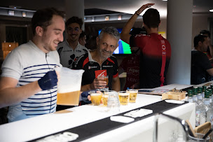 Photo n°53 de Etape 84 à Tours (Bar sportif)