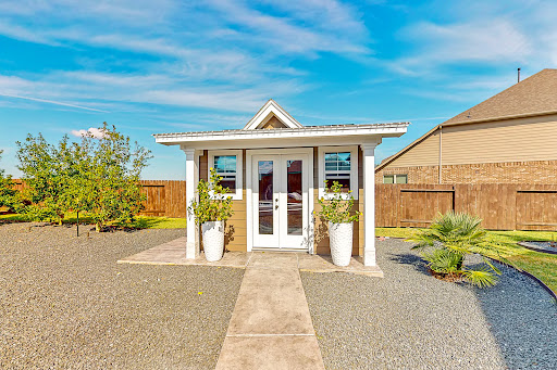 Paige Pourjahan - TADA REALTY GROUP - Thumbnail