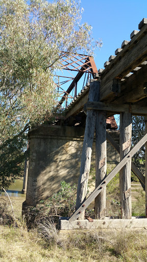 EZZY'S CROSSING RAIL BRIDGE. Gallery - Australia