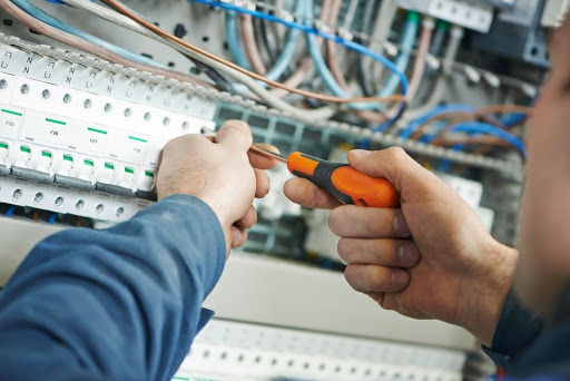 Electrician Carlisle - Elecktrica: Mauro Cipolet-Gotet - Thumbnail
