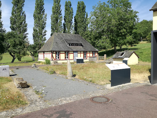 Villa Otrang Gallery - Germany