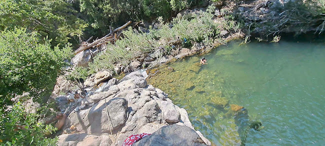 Opiniones de Cascada Las Buitreras en Teno - Camping