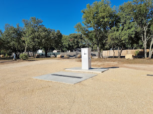 Photo n°7 de Camping car park à Orgnac-l'Aven (Terrain pour camping-cars)