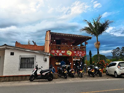 Photos of Creams Cafe de Oriente