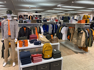 Photo n°18 de Hors-Ligne - prêt à porter à La Roche-sur-Yon (Magasin de vêtements)