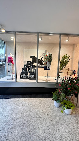 Habitat Hyett by null